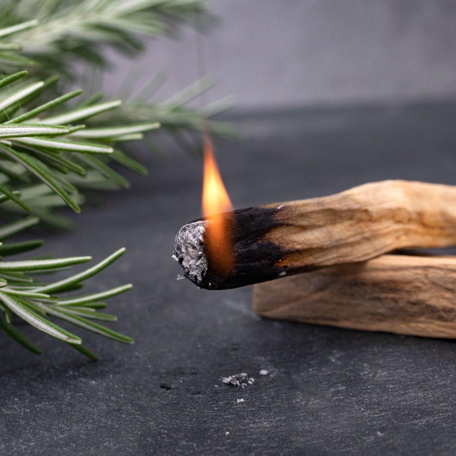 Palo Santo Räucherholz Verwendungsdarstellung | Naturstoff